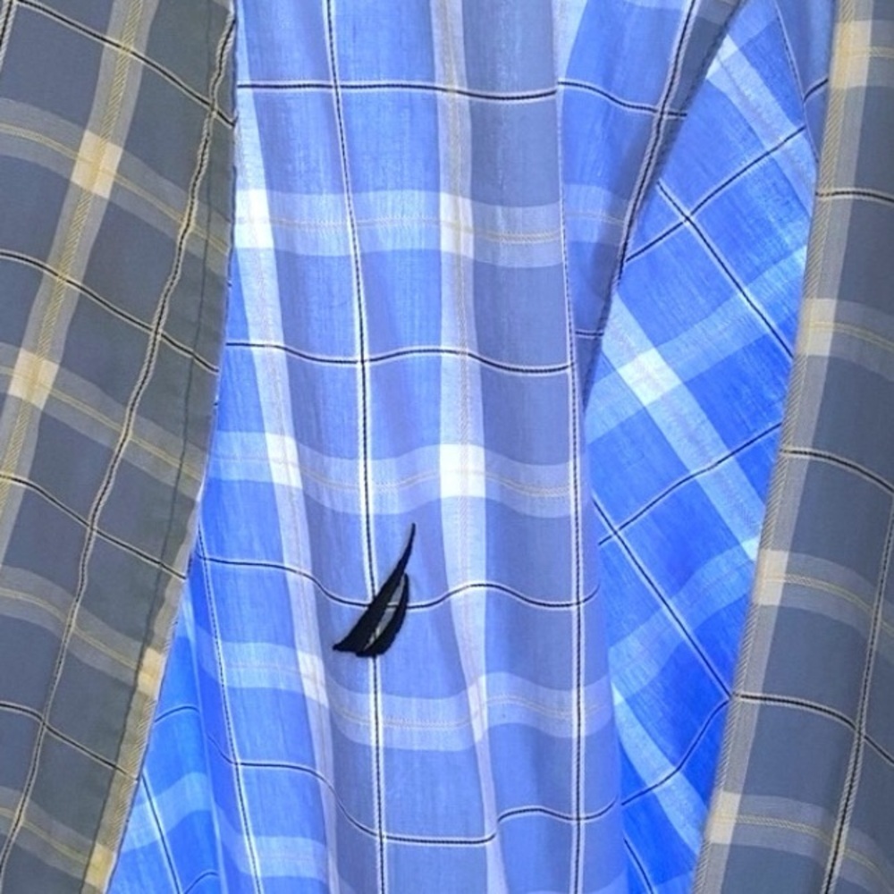 NAUTICA Ultra Lightweight Windowpane Robe with Sash - Picture 9 of 10